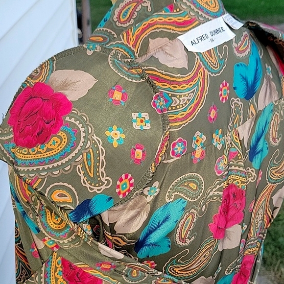 NEW Alfred Dunner Paisley & Floral Button Down Top - Picture 15 of 17